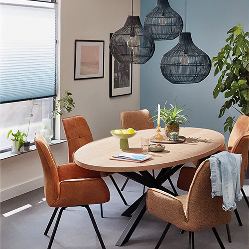 Eetkamer tafel stoelen Bruiniss